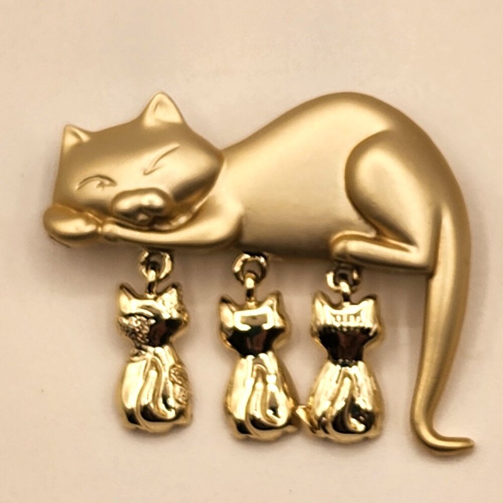 Vintage Danecraft Signed Cat With 3 Kittens Articulated Brooch Gold Tone